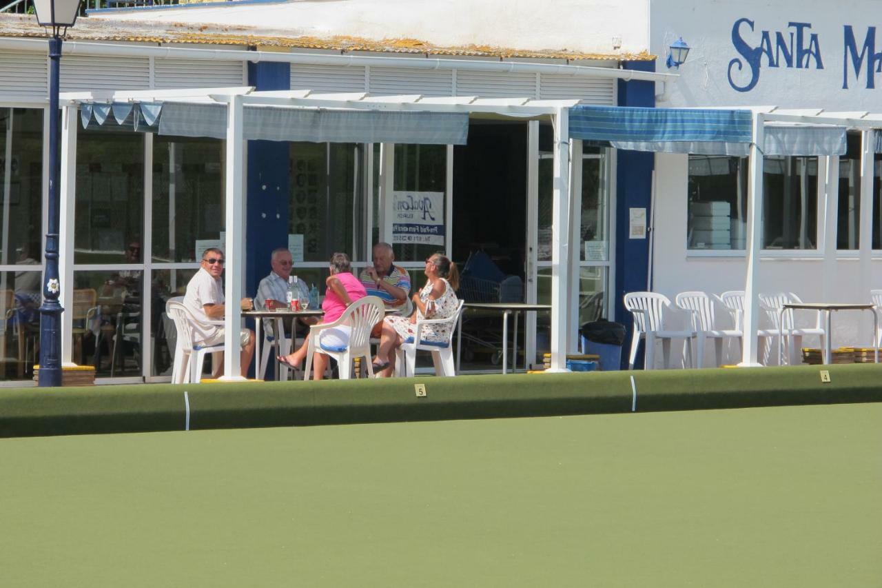 Apartamento En Los Patios De Santa Maria Golf Marbella Exterior foto